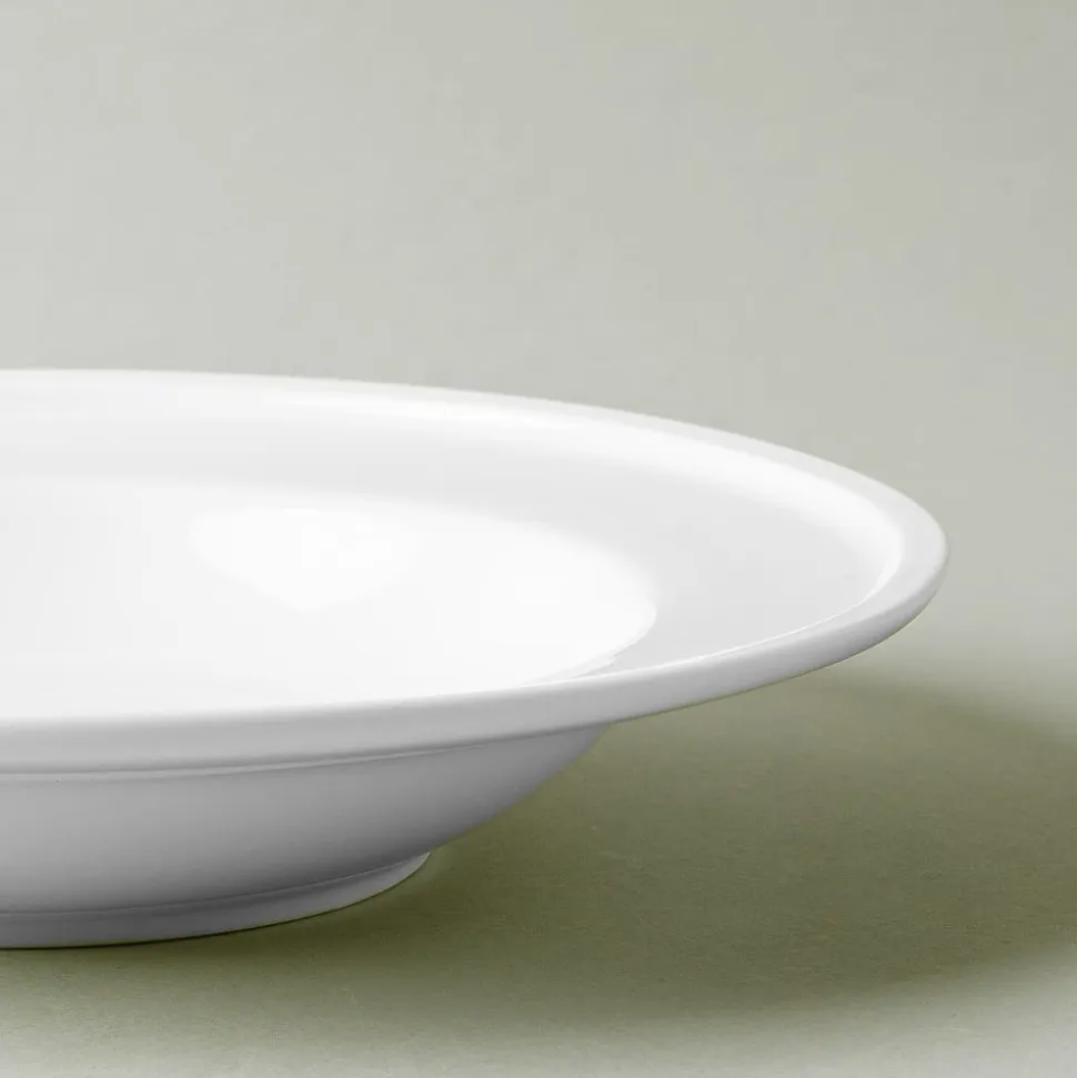 A La Carte 'Bergen' Porcelain Soup and Pasta Plate (White)