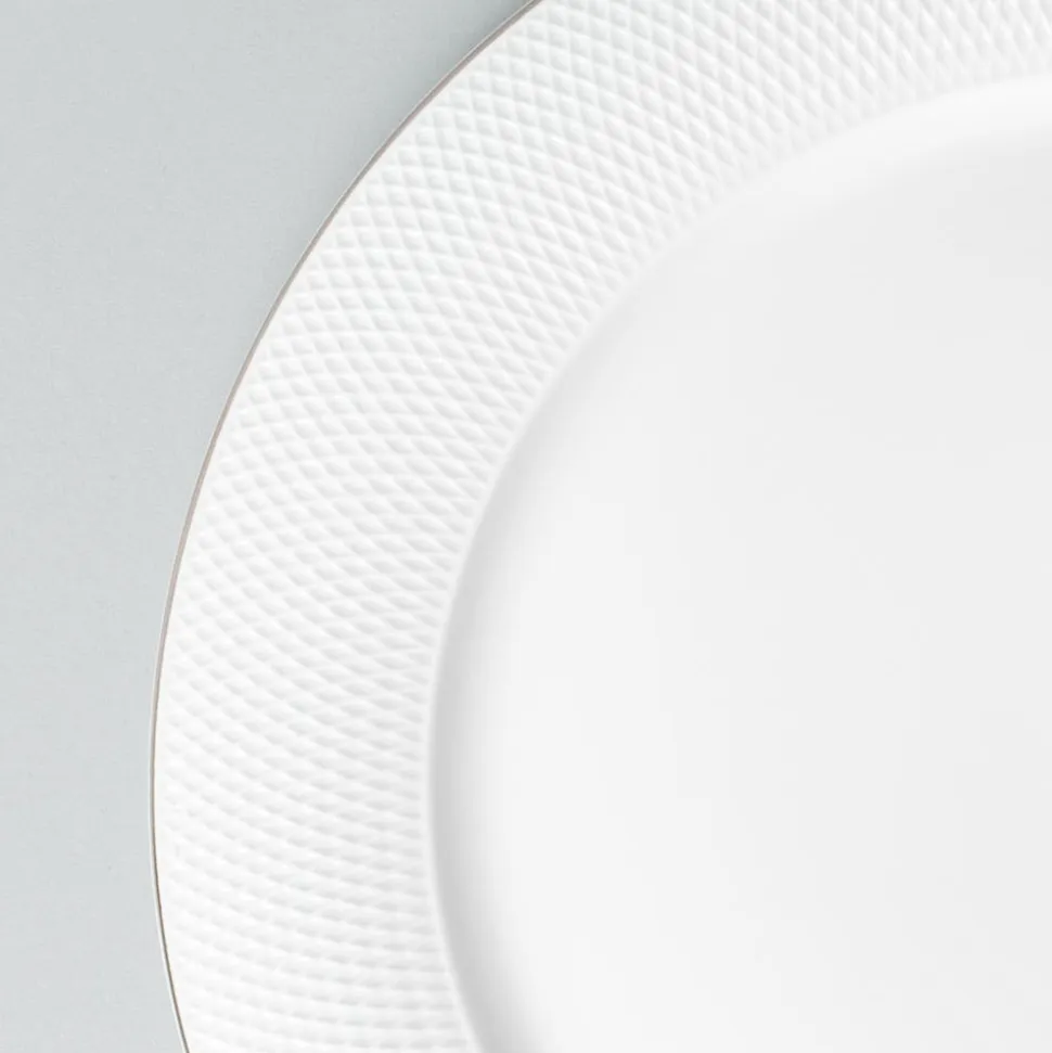 A La Carte 'Diamond Platinum' Porcelain Dinner Plate (White)