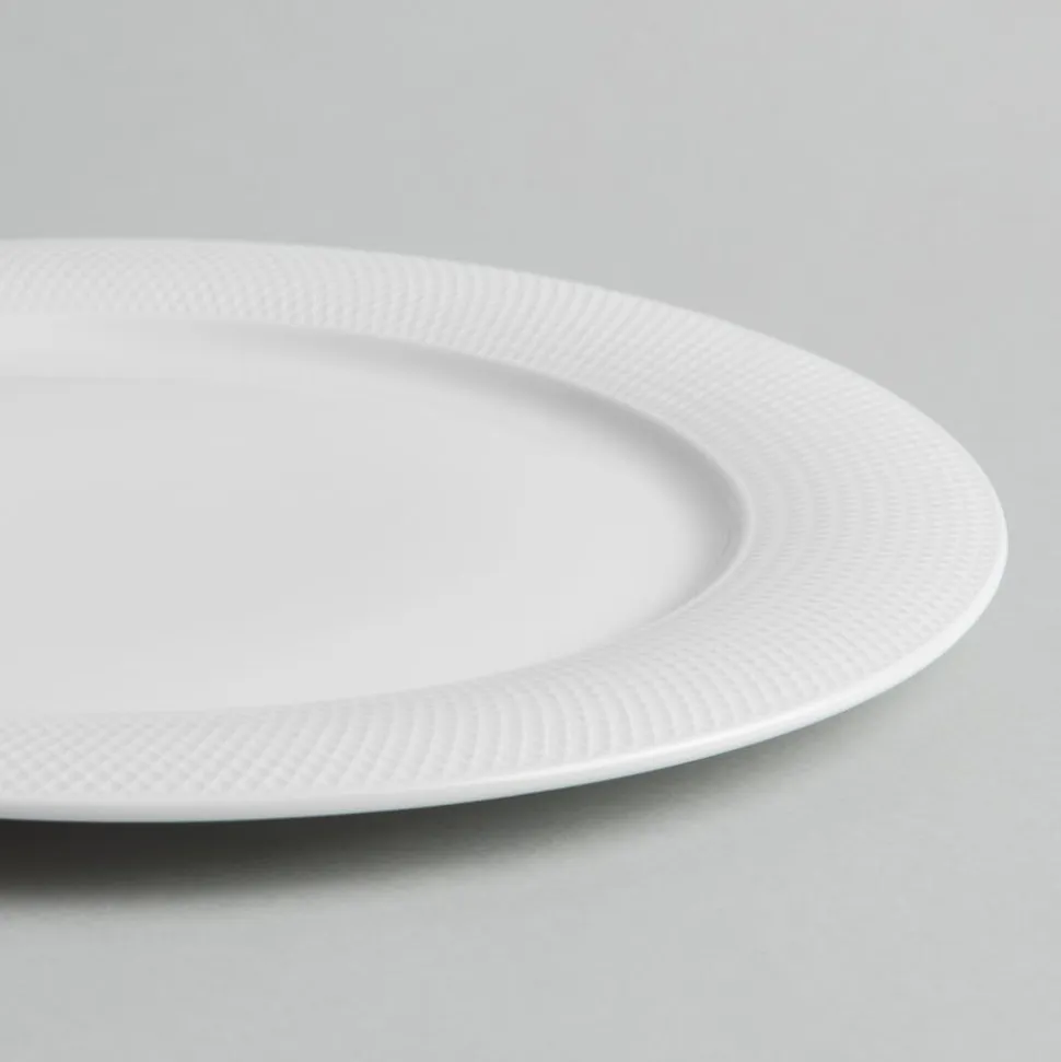 A La Carte 'Diamond' Porcelain Dinner Plate (White)