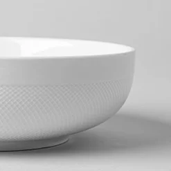 A La Carte 'Diamond' Porcelain Serving Bowl 8.25" (White)