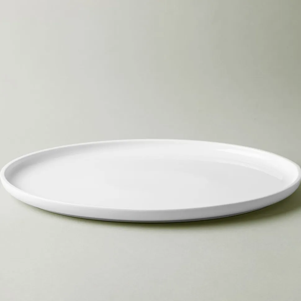 A La Carte 'Essentials' Porcelain 14" Oval Platter (White)