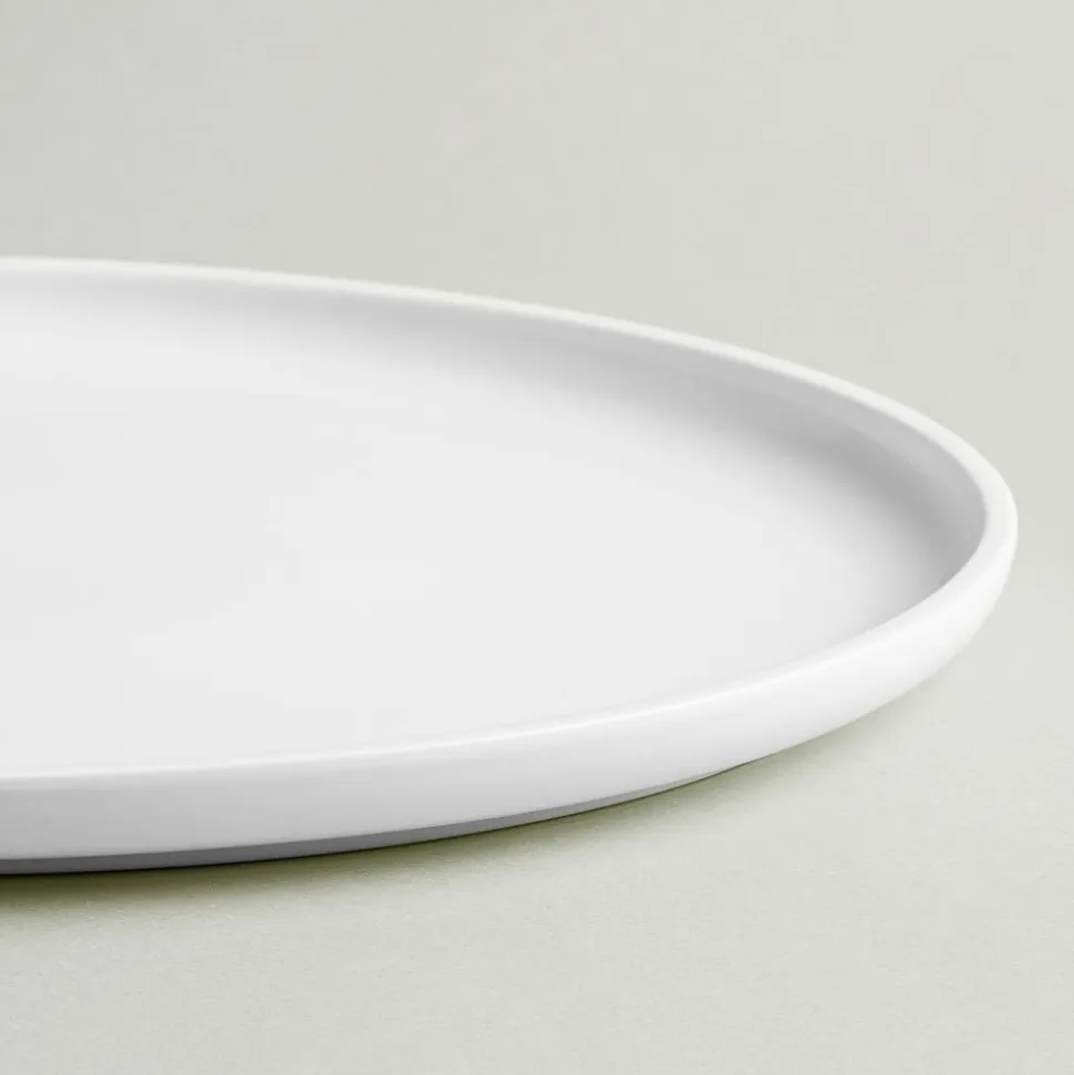 A La Carte 'Essentials' Porcelain 14" Oval Platter (White)