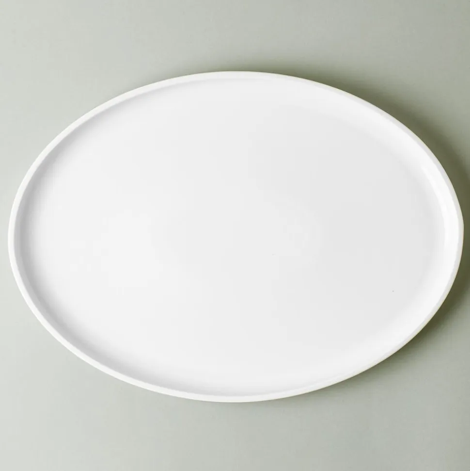 A La Carte 'Essentials' Porcelain 14" Oval Platter (White)