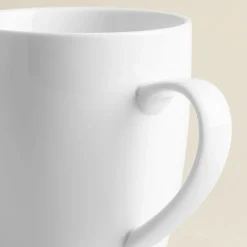A La Carte 'Oxford' Porcelain Bullet Mug 400ml (White)