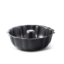 Chloe Kitchen Stuff Heavy Duty Non-Stick Fluted Cake Pan (9.5