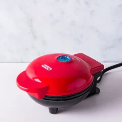 Dash Mini Round Griddle (Red)