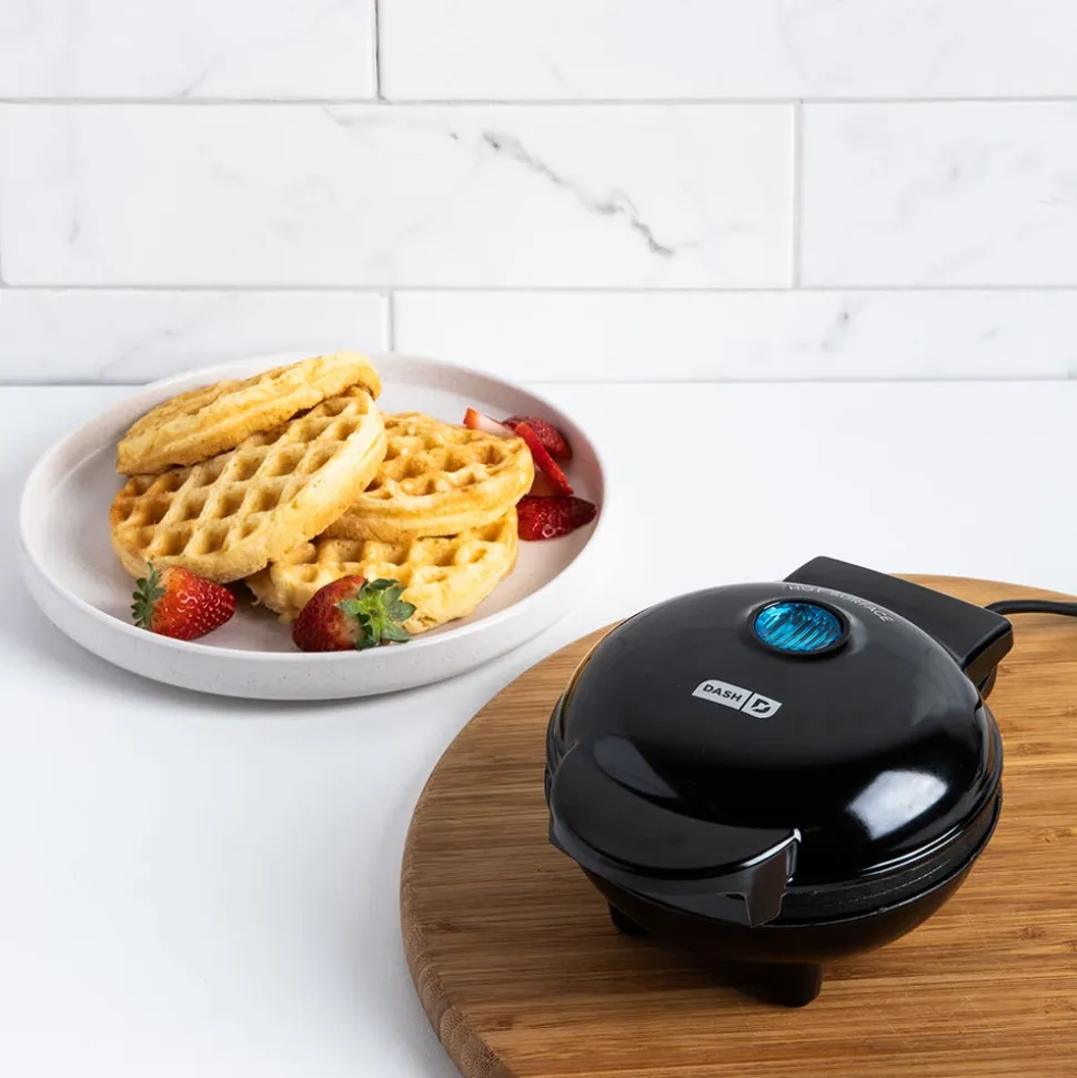 Dash Mini Round Waffle Maker (Black)