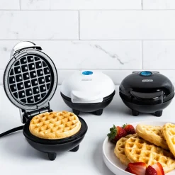 Dash Mini Round Waffle Maker (Black)