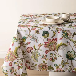 Easycare Printed 'Brissac' Polyester Tablecloth (Pink) 58x78"
