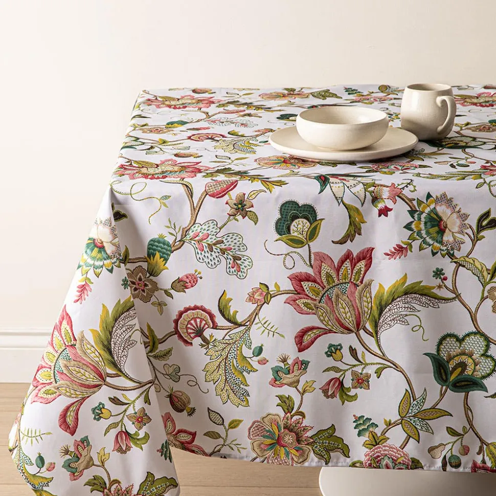 Easycare Printed 'Brissac' Polyester Tablecloth (Pink) 58x78"