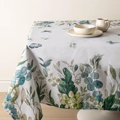 Easycare Printed 'Garden Whsiper' Polyester Tablecloth 58"x94" (Green)