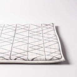 Harman Geometric Memory Foam 17