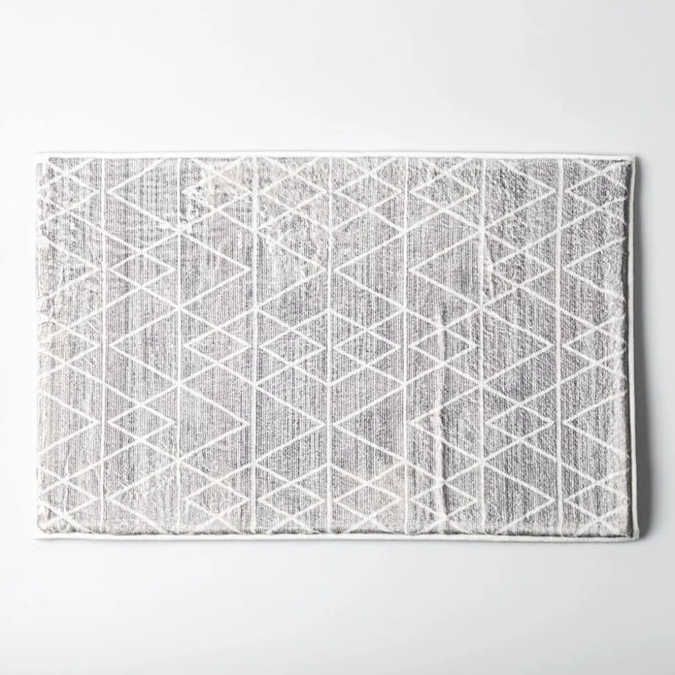 Harman Geometric Memory Foam 20" x 32" Bathmat (Black)