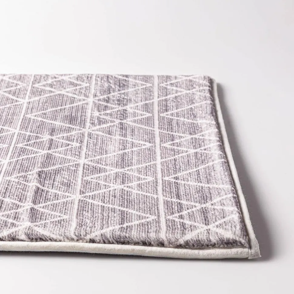 Harman Geometric Memory Foam 20" x 32" Bathmat (Black)