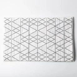 Harman Geometric Memory Foam 20" x 32" Bathmat (Charcoal)