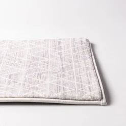 Harman Geometric Memory Foam 17
