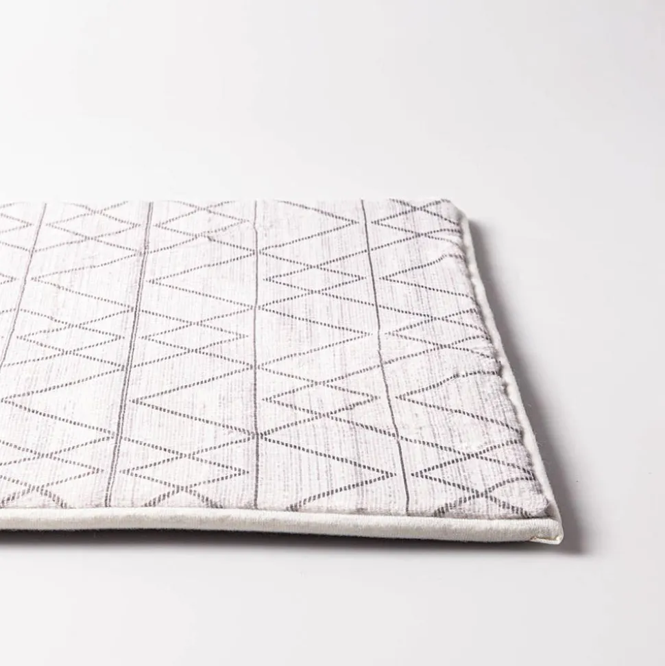 Harman Geometric Memory Foam 17" x 24" Bathmat (Grey)