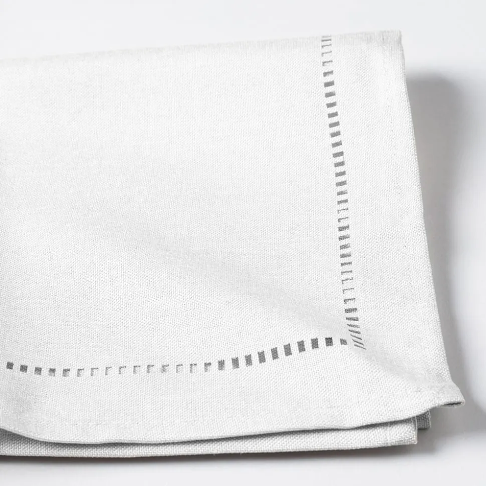 Harman Hemstitch Polyester Napkin - Set of 4 (White)
