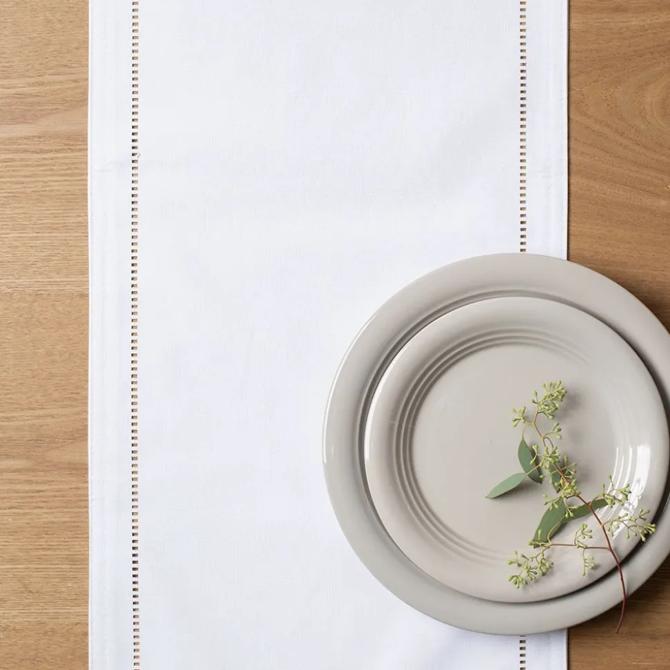 Harman Hemstitch Polyester Runner (White)