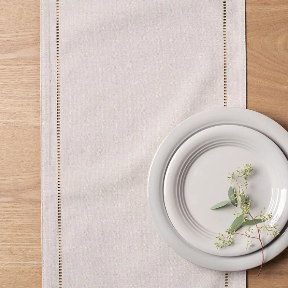 Harman Hemstitch Polyester Runner (Linen)