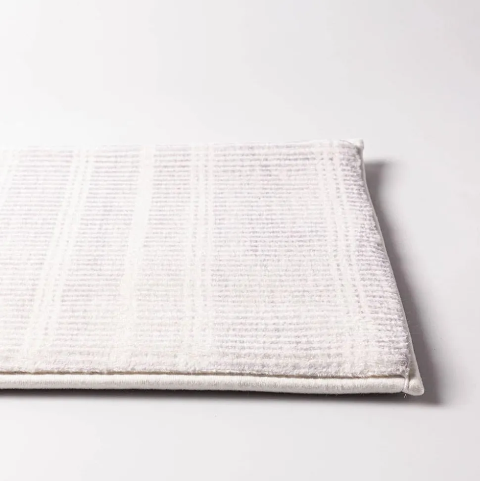 Harman Lines Memory Foam 17" x 24" Bathmat (Grey)