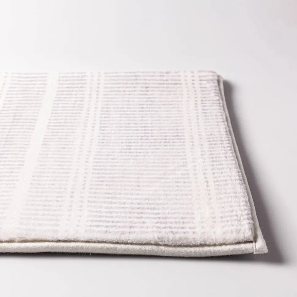 Harman Lines Memory Foam 20" x 32" Bathmat (Grey)
