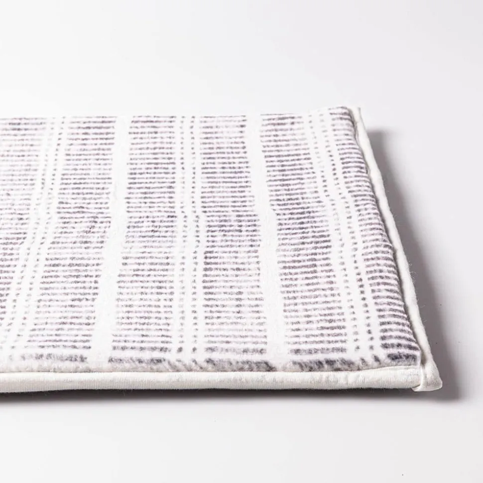 Harman Lines Memory Foam 17" x 24" Bathmat (Charcoal)