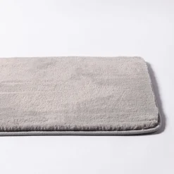 Harman Luxurious Faux Fur Microfiber Bathmat 20" x 32" (Light Grey)