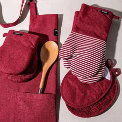 Harman Pantry Chambray Cotton Pot Holder - Set of 2 (Red)