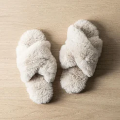 Harman Tahoe 'Criss Cross' Memory Foam Slippers Women (Light Grey)