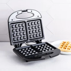 Hauz Living Non-Stick Waffle Maker (Black)