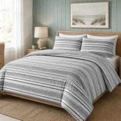 Hotel & Home 'White Striped' Microfiber Duvet Cover 3pc Double/Queen