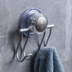 iDesign Metro Turn N Lock Double Hook (Aluminum)