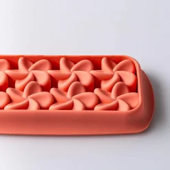 Joie Shapes 'Plumeria' Ice Cube Tray 8-capacity (Pink)