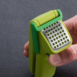 Joseph Joseph Handy Tool 'CleanForce' Garlic Press (Green)