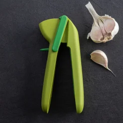 Joseph Joseph Handy Tool 'CleanForce' Garlic Press (Green)