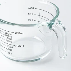 Keittiö Essentials Glass Measuring Jug (Clear)
