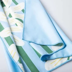 KSP Beachside 'Daisy Stripe' Microfibre Beach Towel (Blue)