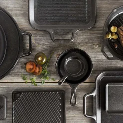 Lodge Logic Canadiana Frypan with Helper Handle (Black)