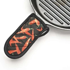 Lodge Pot Handle Grabber -