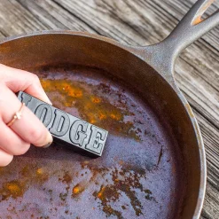 Lodge Rusty Cast Iron Rust Eraser 3.5" (Black)