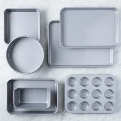 Meyer BakeMaster Non-Stick Round Cake Pan