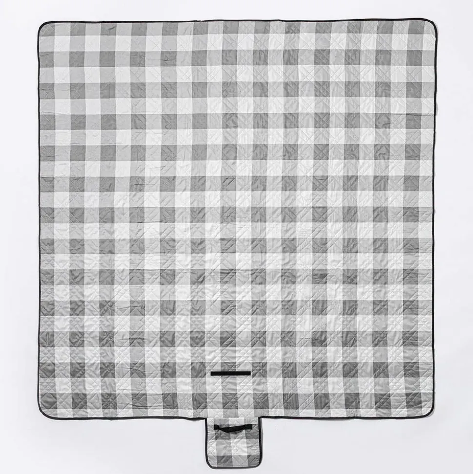 Needle & Pine Water Resistant 'Buffalo Check' Outdoor Blanket Wht/Grey