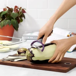 OXO Good Grips Peeler Y-Shaped (Black/Purple)