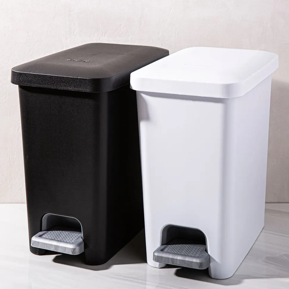 Sterilite Stepon Garbage Can (White)