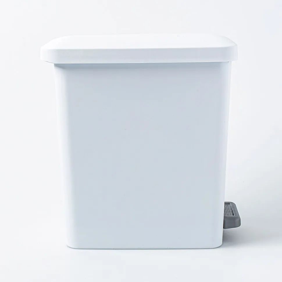 Sterilite Stepon Garbage Can (White)
