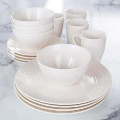 Thomson Pottery Ripple Stoneware Dinnerware - Set of 16 (White)