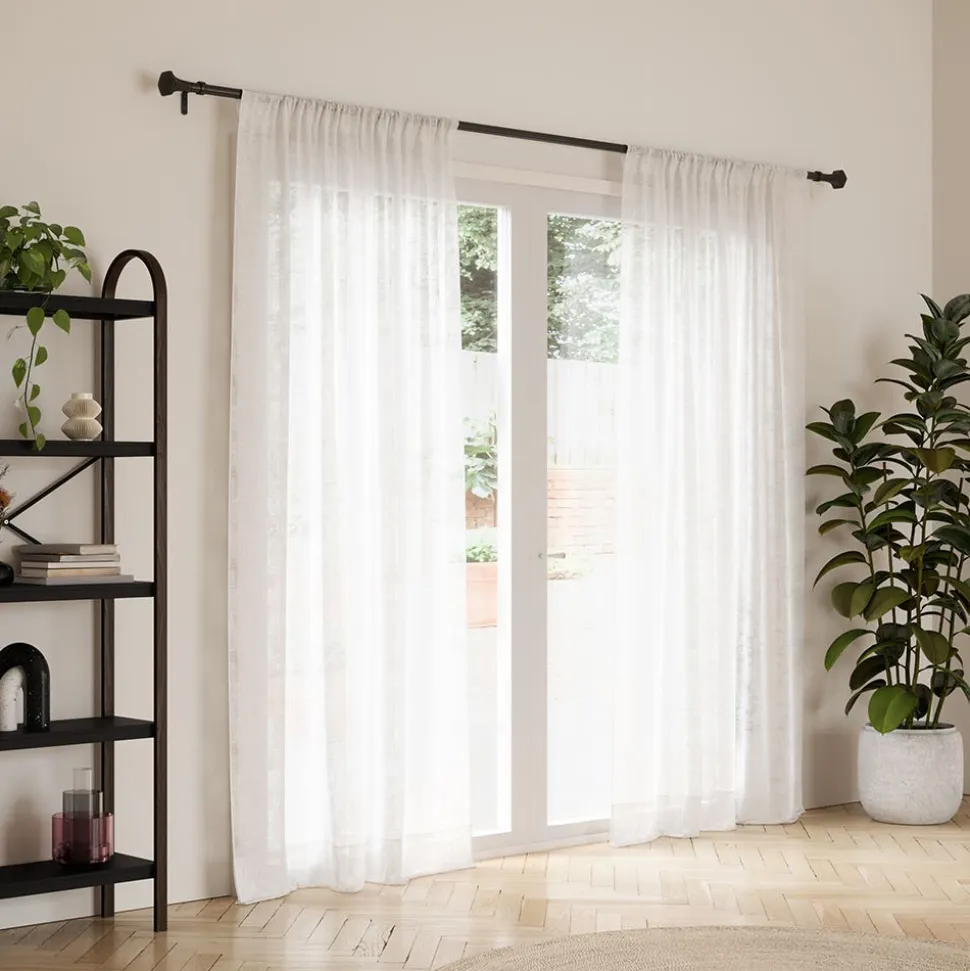 Umbra Extendable 'Sita' Metal Curtain Rod 36-72" (Black)