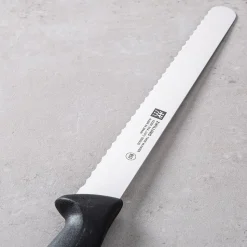 ZWILLING Twin Master 9.5" Carving-Slicing Knife Serrated (Black)